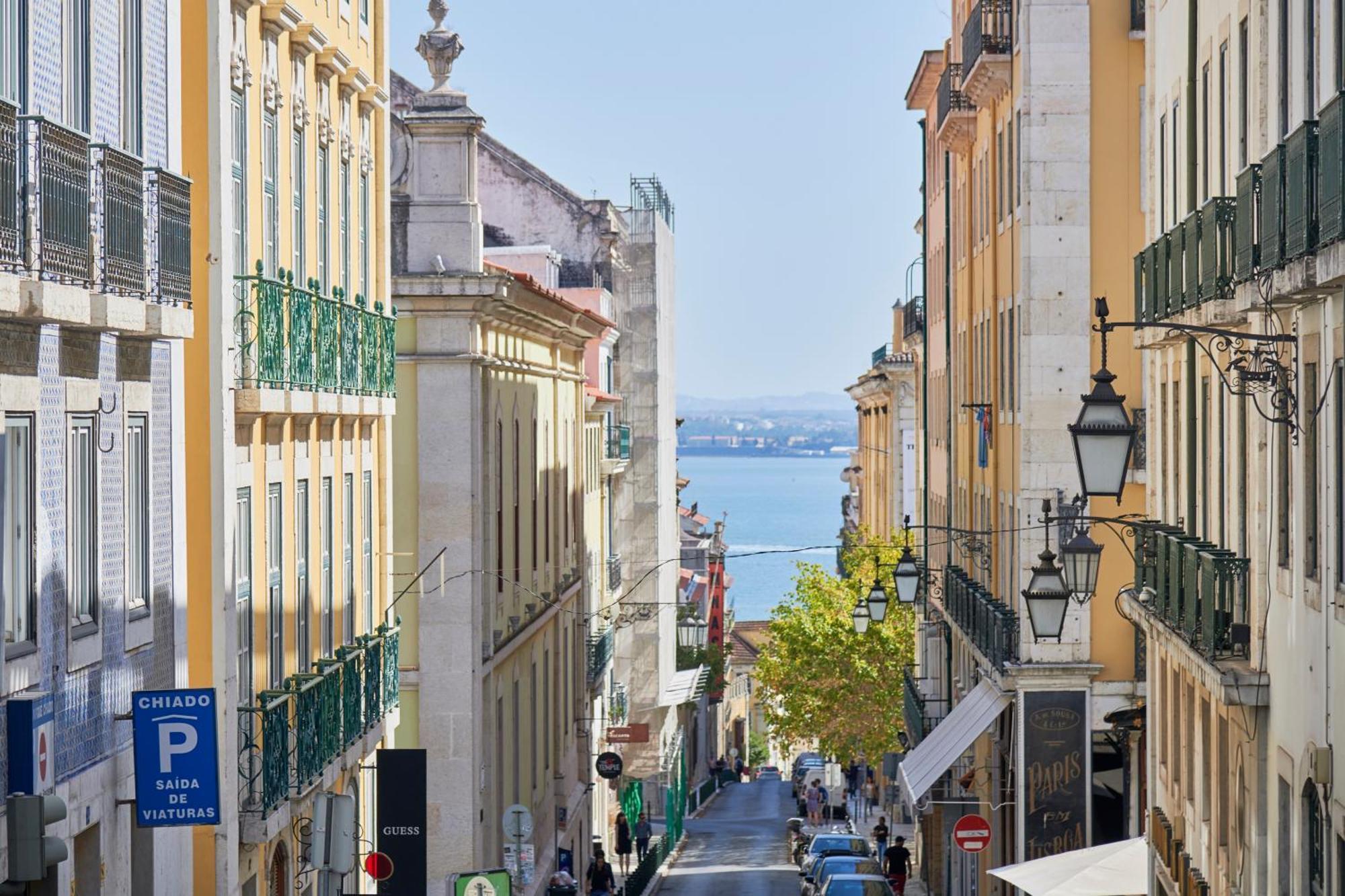 Casa Portuguesa Carmo Apartment Lisbon Luaran gambar