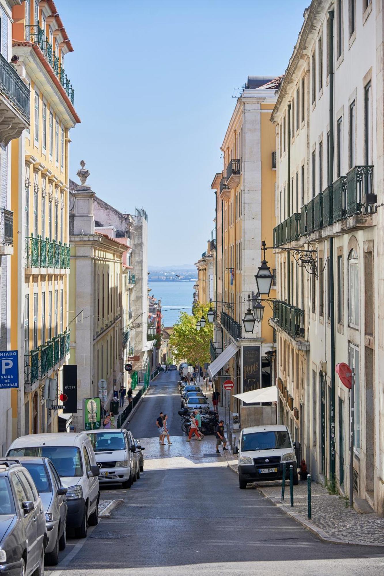 Casa Portuguesa Carmo Apartment Lisbon Luaran gambar